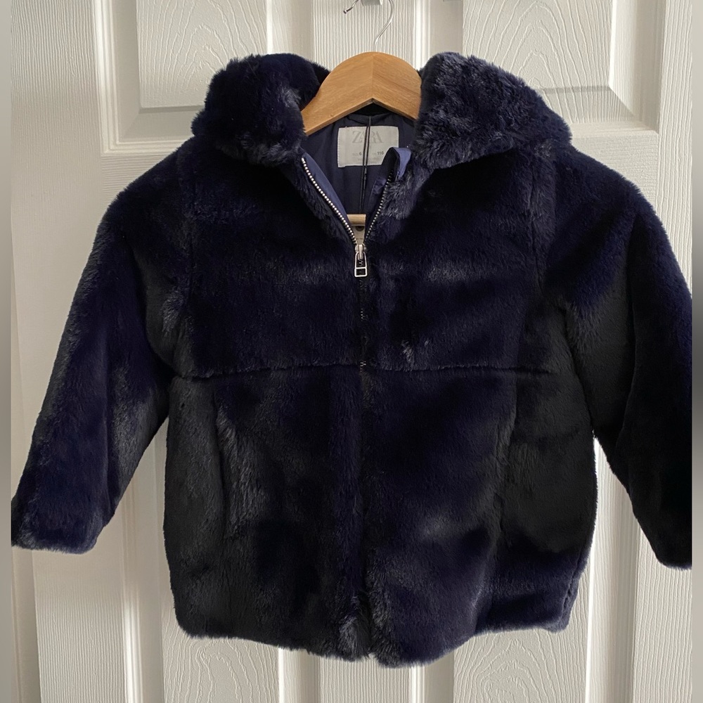 Zara - navy blue - faux fur coat - NWT - size 6